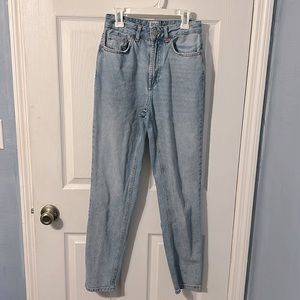 BDG MOM Jeans size 25